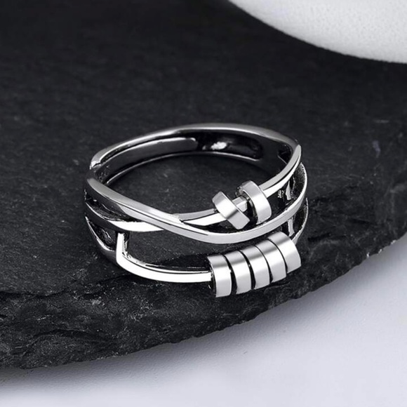 Silver Focus Movable Disk Fidget Ring - Picture 2 of 5